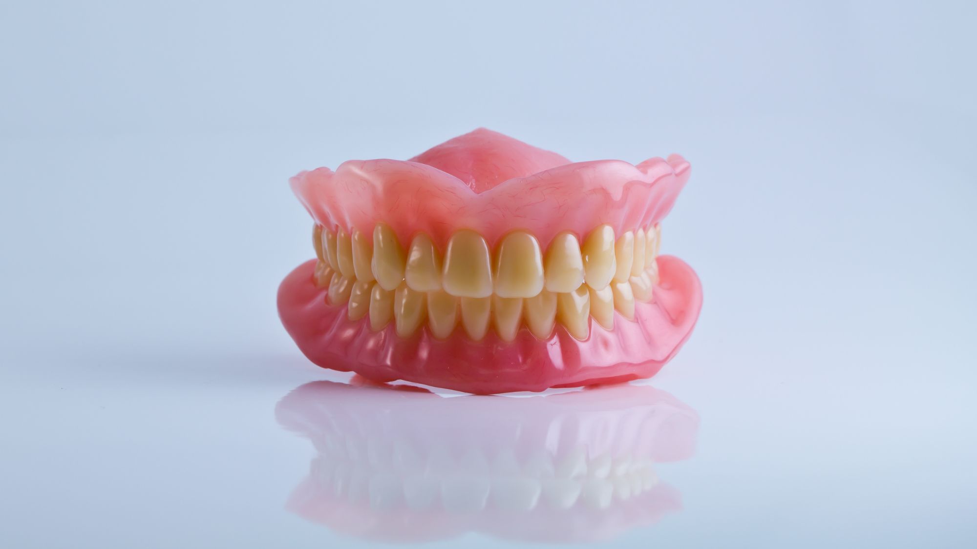 A model of flexible dentures